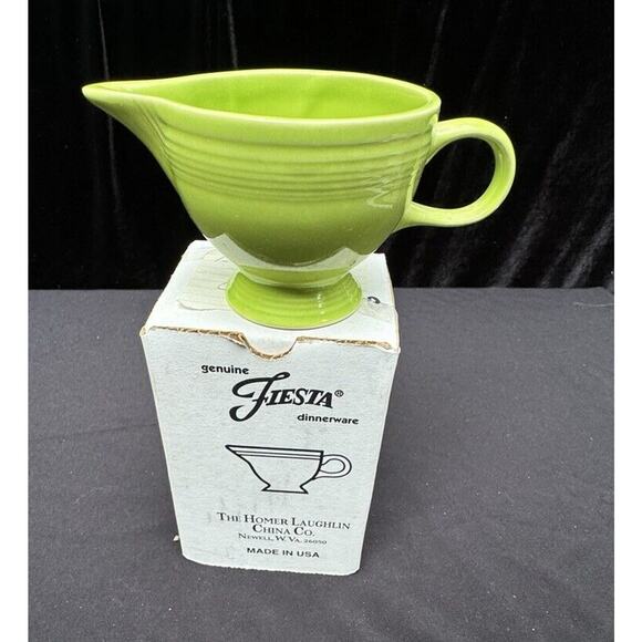 New Fiesta INDIVIDUAL CREAMER Retired color CHARTREUSE Mint In Box! - Picture 1 of 10